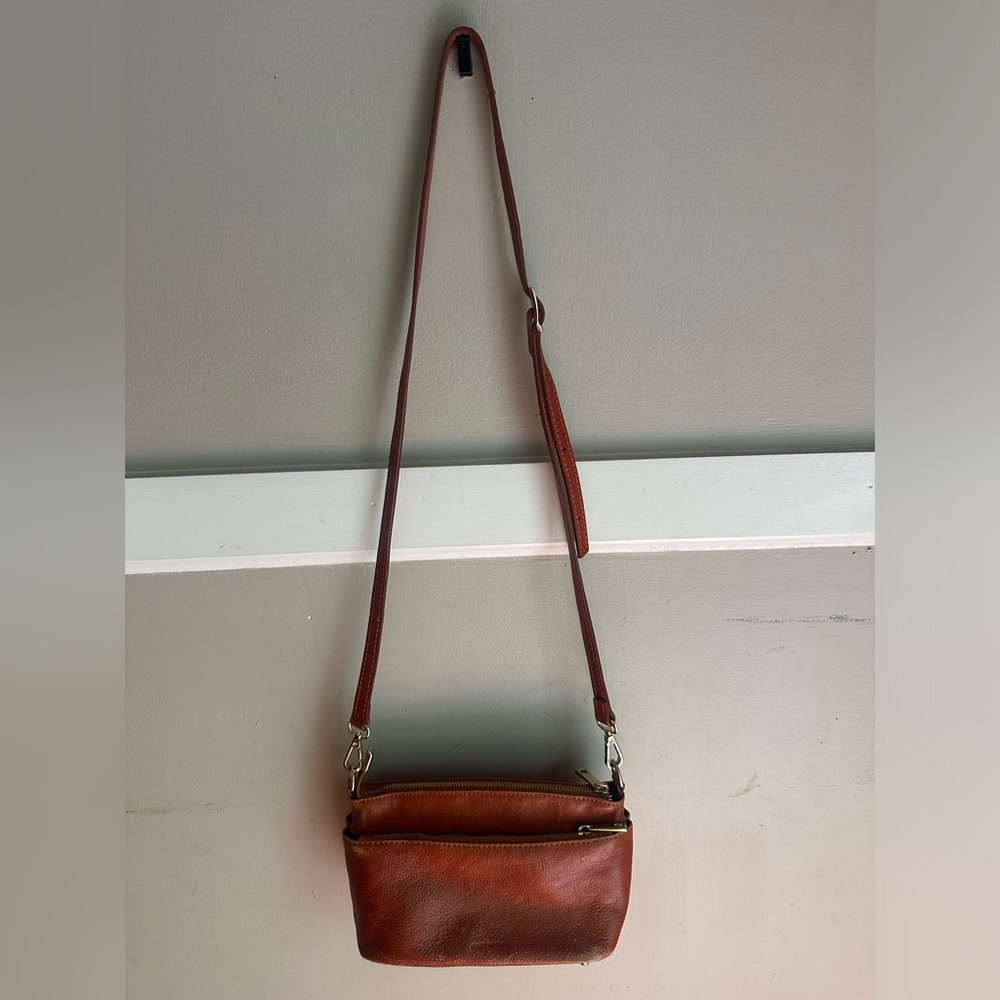 Divina Firenze Italy Lilia Orange Genuine Leather Crossbody Purse - Picture 4 of 7
